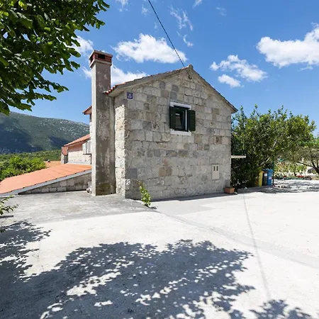 Bella Pietra With Private Pool, Sauna * Gata