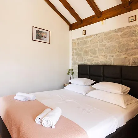 فيلة Bella Pietra With Private Pool, Sauna *